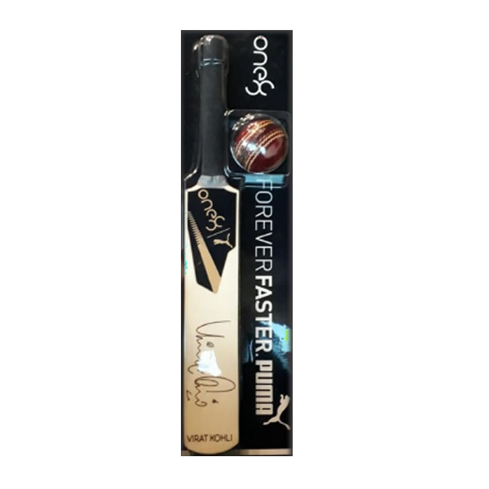 Puma One8 Miniature Bat Ball Set
